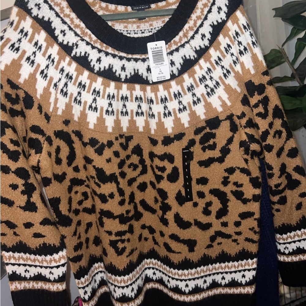 Torrid sweater size 1